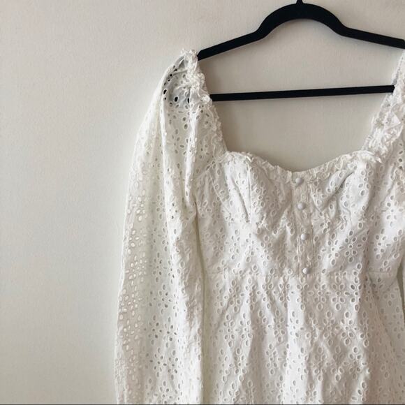 Boohoo Broderie Anglais Sweetheart Mini Dress - Picture 4 of 6